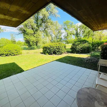 Apartment Au Bord Du