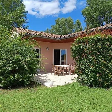 Au Bord Du Apartment